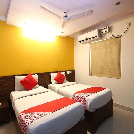 Oyo 17375 My Place Kondapur Hicc 海得拉巴 外观 照片