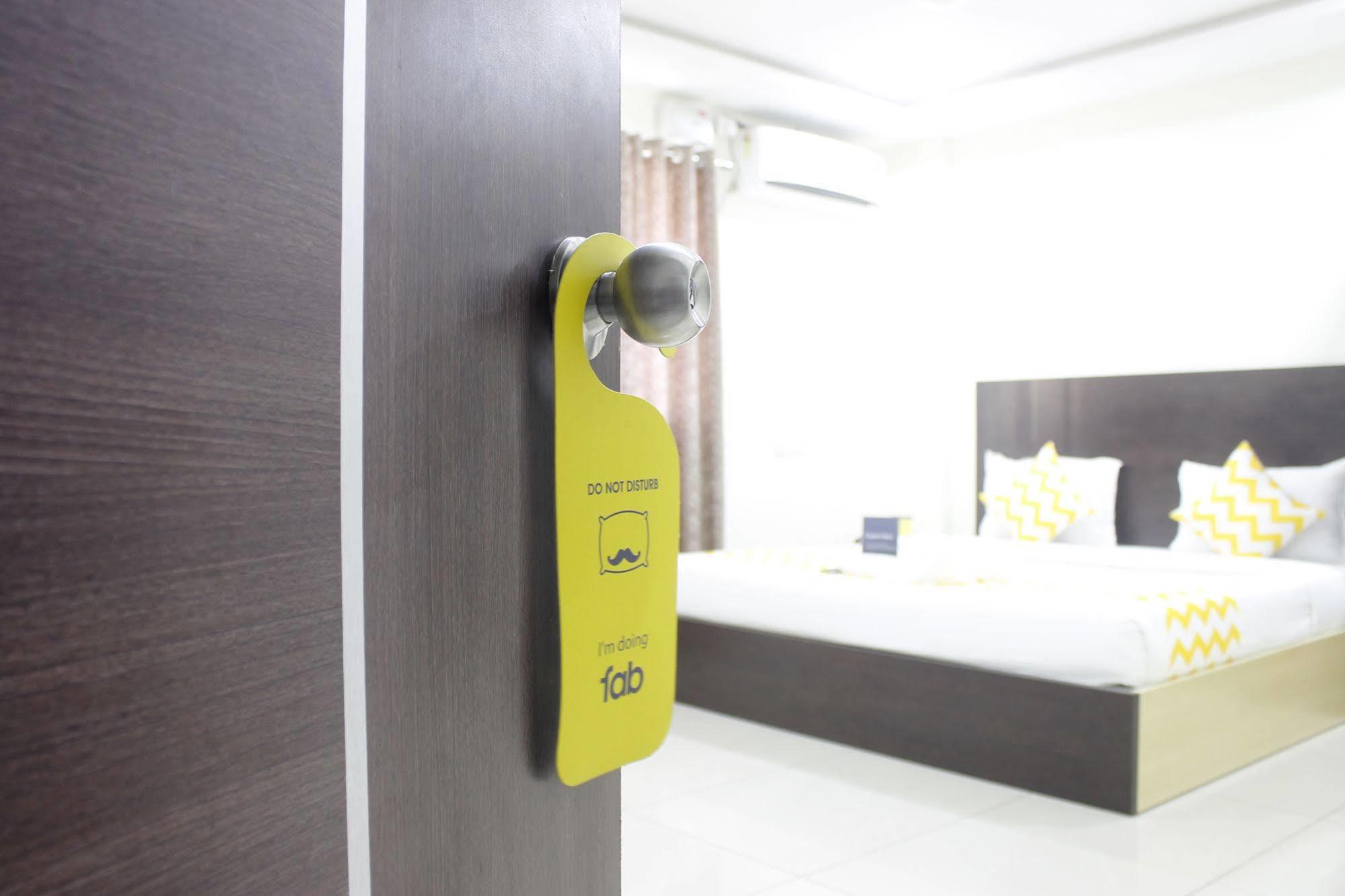Oyo 17375 My Place Kondapur Hicc 海得拉巴 外观 照片