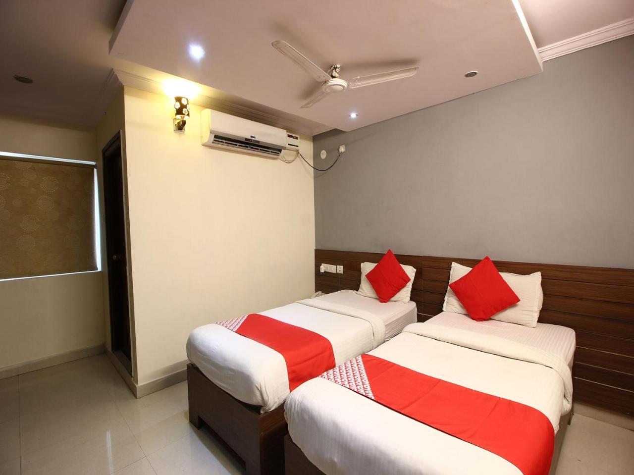 Oyo 17375 My Place Kondapur Hicc 海得拉巴 外观 照片