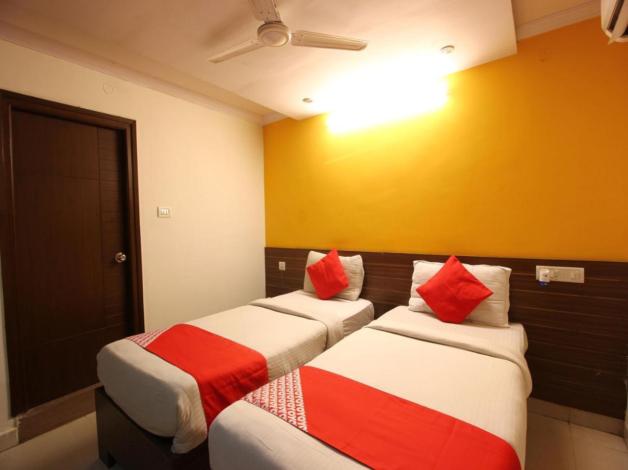 Oyo 17375 My Place Kondapur Hicc 海得拉巴 外观 照片