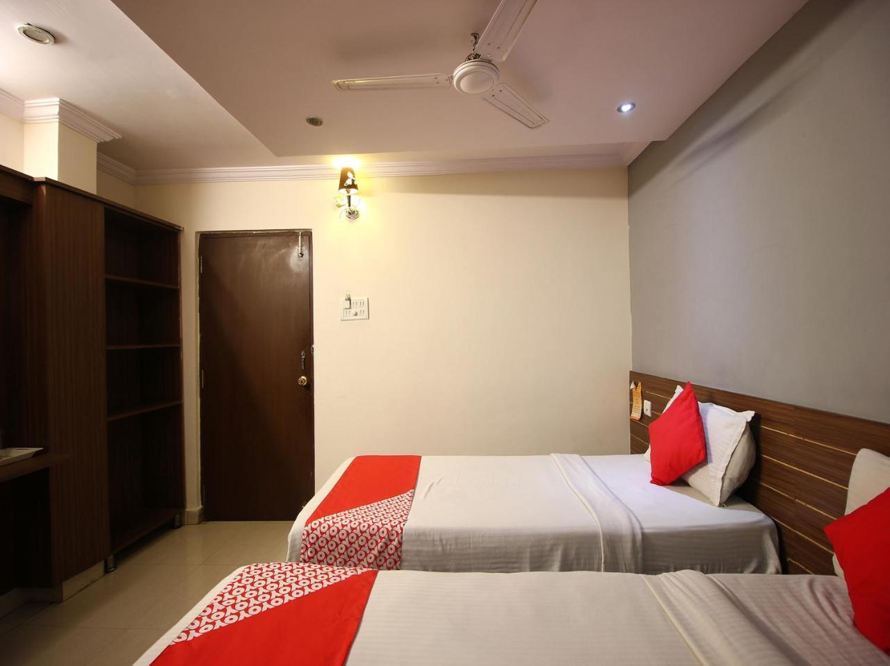 Oyo 17375 My Place Kondapur Hicc 海得拉巴 外观 照片