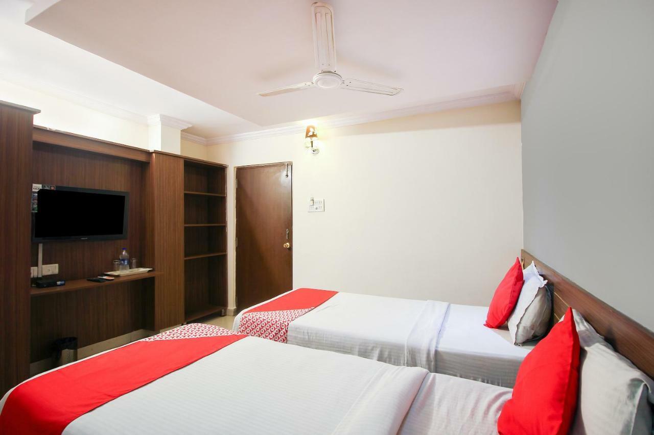 Oyo 17375 My Place Kondapur Hicc 海得拉巴 外观 照片