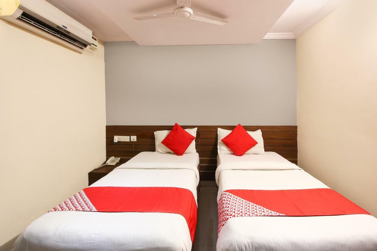 Oyo 17375 My Place Kondapur Hicc 海得拉巴 外观 照片