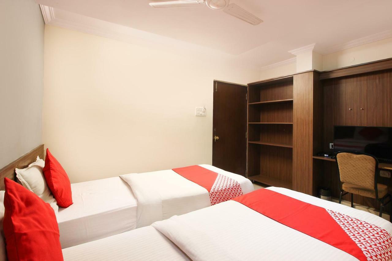 Oyo 17375 My Place Kondapur Hicc 海得拉巴 外观 照片