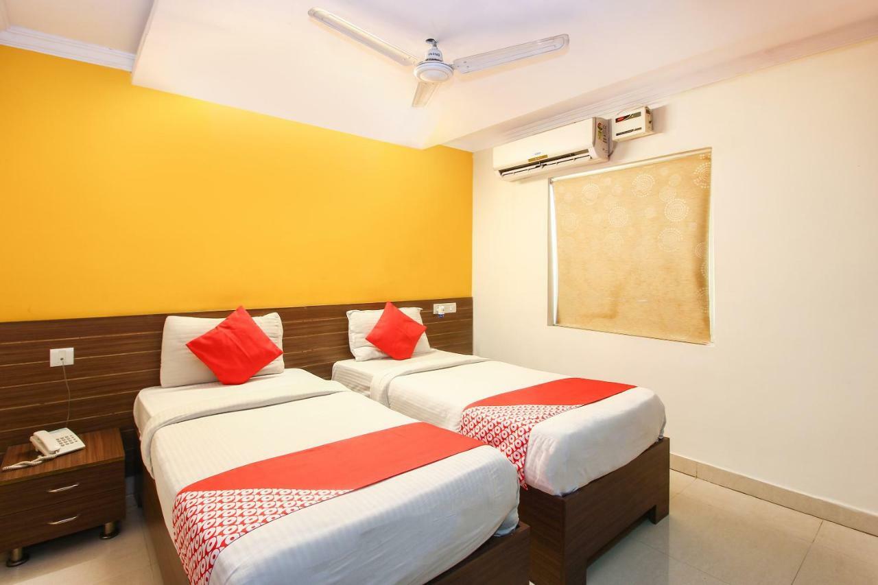 Oyo 17375 My Place Kondapur Hicc 海得拉巴 外观 照片