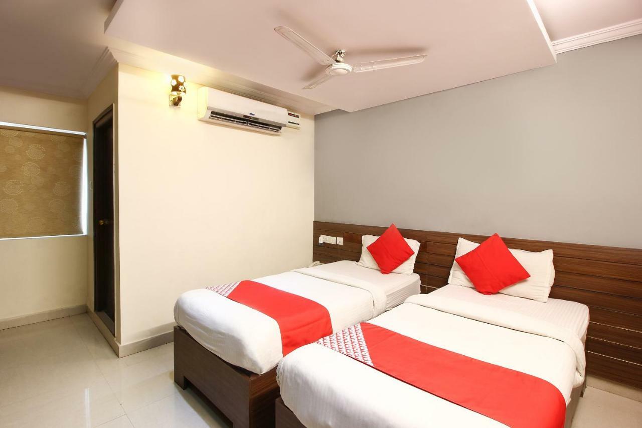 Oyo 17375 My Place Kondapur Hicc 海得拉巴 外观 照片
